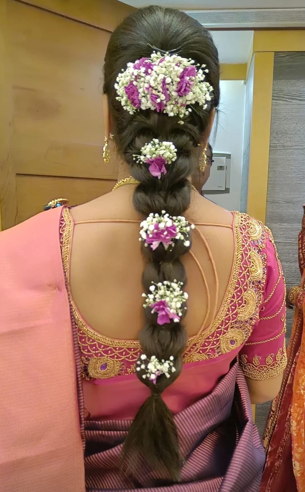 Hairstylist 16